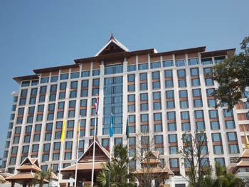 Dobner suspended outdoor ceilings in Shangri-La Hotel, Chiang Mai - Thailand